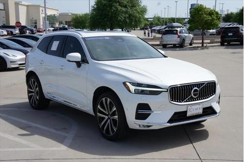 2023 Volvo XC60 B6 Ultimate Bright Theme