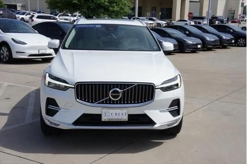 2023 Volvo XC60 B6 Ultimate Bright Theme