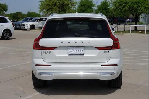 2023 Volvo XC60 B6 Ultimate Bright Theme