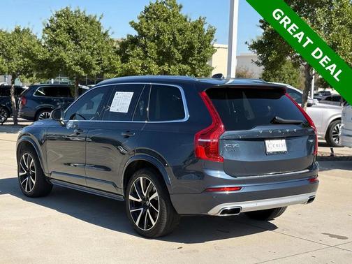2020 Volvo XC90 Hybrid T8 Momentum