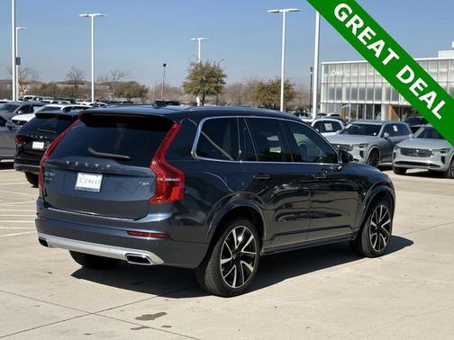 2020 Volvo XC90 Hybrid T8 Momentum