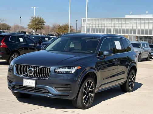 2020 Volvo XC90 Hybrid T8 Momentum