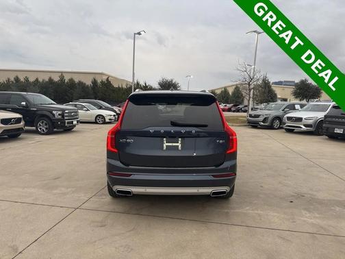 2020 Volvo XC90 Hybrid T8 Momentum