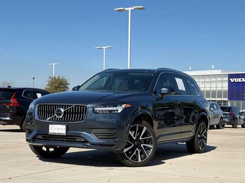 2020 Volvo XC90 Hybrid T8 Momentum