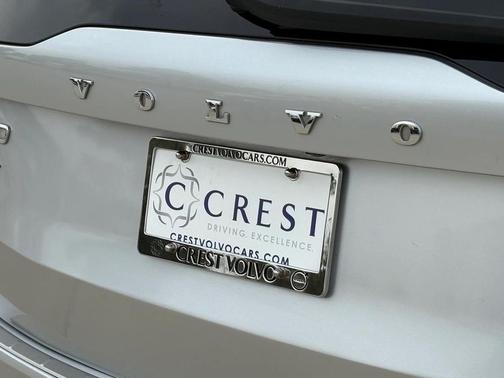 2020 Volvo XC90 T6 Momentum