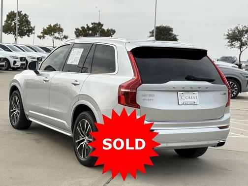 2020 Volvo XC90 T6 Momentum