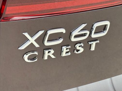 Mulberry Red 2026 Volvo XC60 B5 Plus