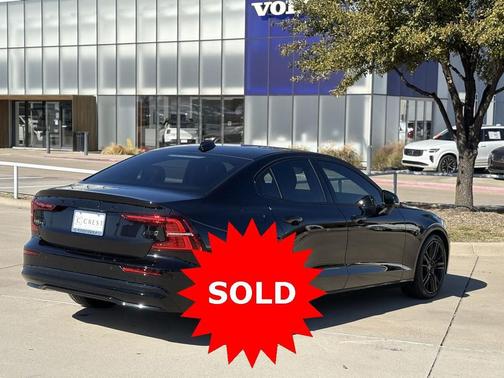 2024 Volvo S60 B5 Plus Black Edition