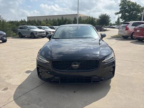 2024 Volvo S60 B5 Plus Black Edition