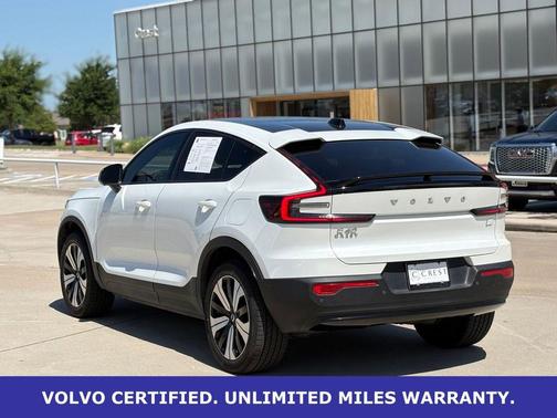 Crystal White Metallic 2023 Volvo C40 Recharge Pure Electric Twin Plus