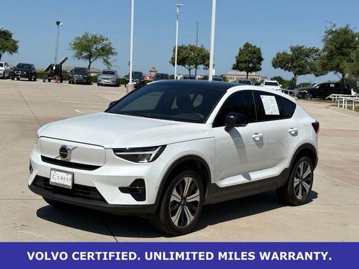 Crystal White Metallic 2023 Volvo C40 Recharge Pure Electric Twin Plus
