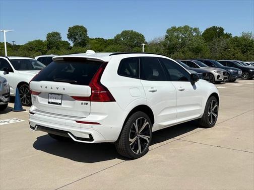 2025 Volvo XC60 B5 Ultra