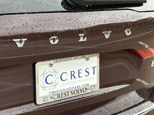 Mulberry Red 2026 Volvo XC60 B5 Ultra