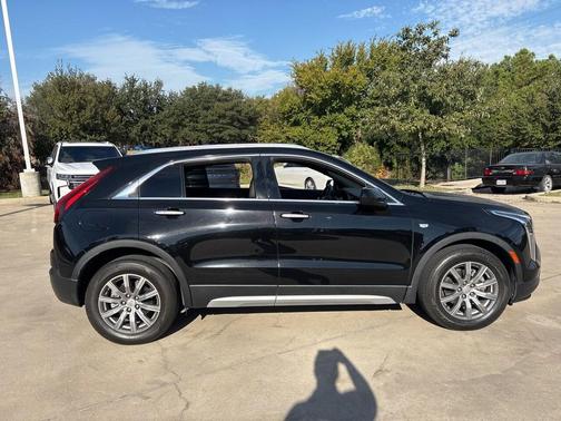 2020 Cadillac XT4 Premium Luxury