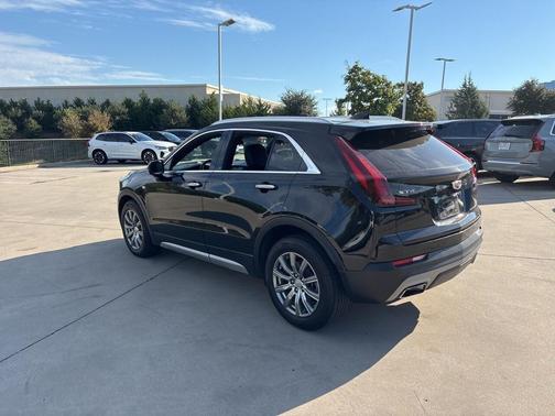 2020 Cadillac XT4 Premium Luxury