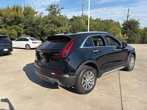 2020 Cadillac XT4 Premium Luxury