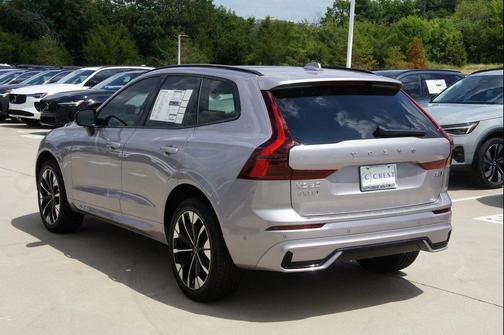 Aurora Silver 2026 Volvo XC60 B5 Plus