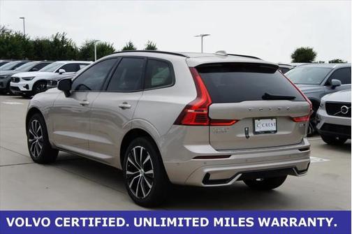 2025 Volvo XC60 B5 Plus