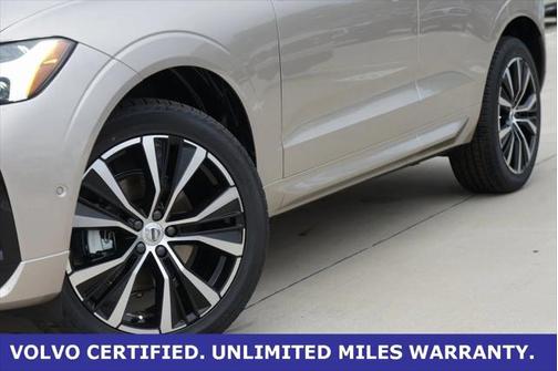 2025 Volvo XC60 B5 Plus