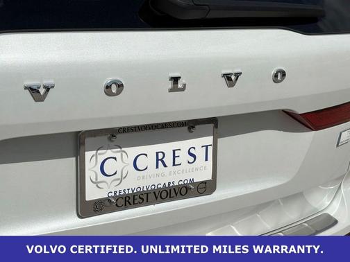 Crystal White Metallic 2024 Volvo XC60 Recharge Plug-In Hybrid Ultimate