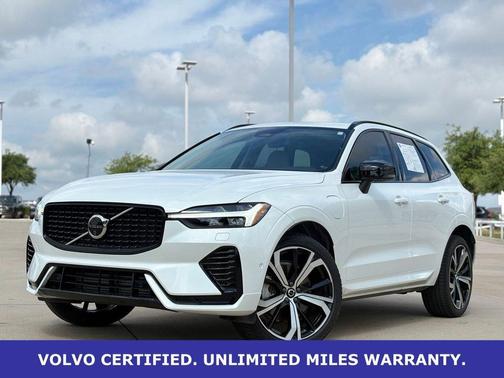 Crystal White Metallic 2024 Volvo XC60 Recharge Plug-In Hybrid Ultimate