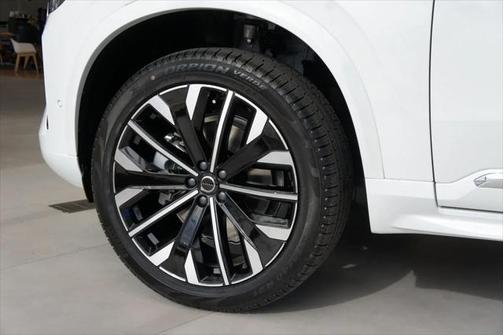 2025 Volvo XC90 B6 (2025.5) Plus 7-Seater