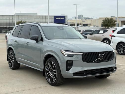 2026 Volvo XC90 B6 Ultra Dark Theme 7-Seater