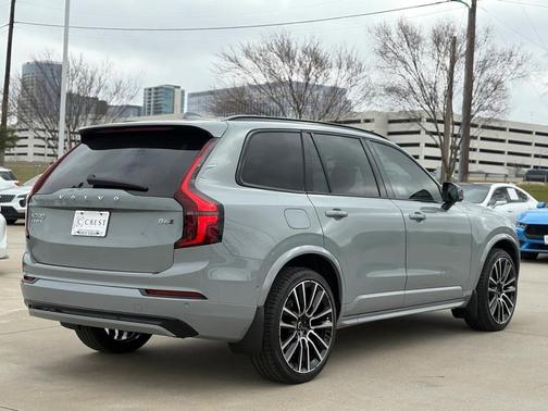 2026 Volvo XC90 B6 Ultra Dark Theme 7-Seater