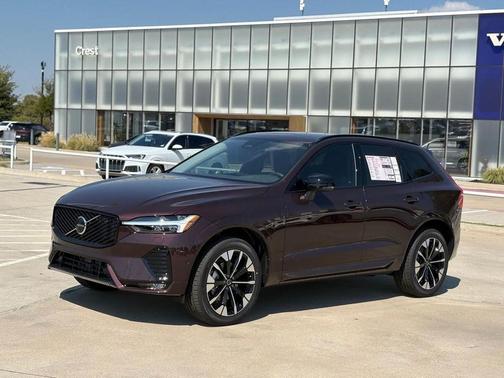 2026 Volvo XC60 B5 Plus