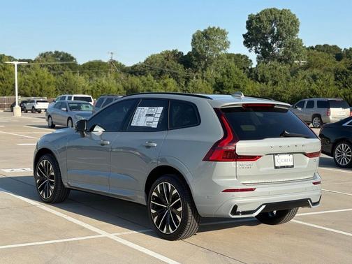 Vapour Grey 2026 Volvo XC60 Plug-In Hybrid T8 Ultra