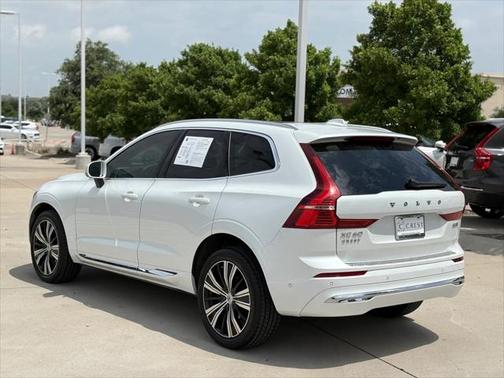 2023 Volvo XC60 B5 Plus Bright Theme