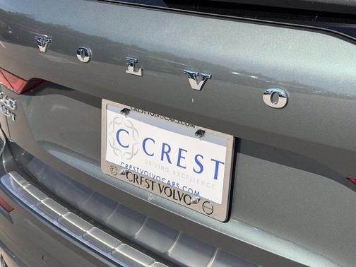 Forest Lake 2027 Volvo XC60 B5 Plus