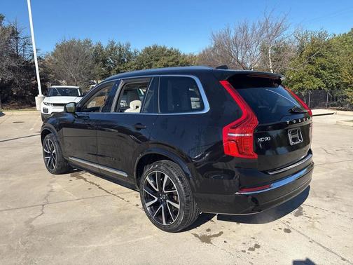 2023 Volvo XC90 B6 Plus 6-Seater