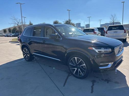 2023 Volvo XC90 B6 Plus 6-Seater