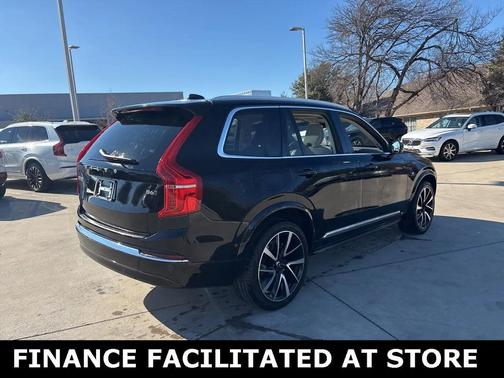 2023 Volvo XC90 B6 Plus 6-Seater