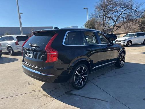 2023 Volvo XC90 B6 Plus 6-Seater