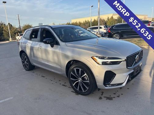 2023 Volvo XC60 B5 Plus Dark Theme