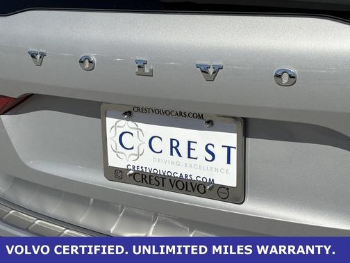 2023 Volvo XC60 B5 Plus Dark Theme