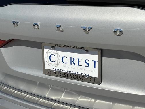 2023 Volvo XC60 B5 Plus Dark Theme