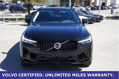 2025 Volvo XC60 Plug-In Hybrid T8 Plus