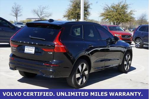 2025 Volvo XC60 Plug-In Hybrid T8 Plus