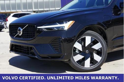 2025 Volvo XC60 Plug-In Hybrid T8 Plus