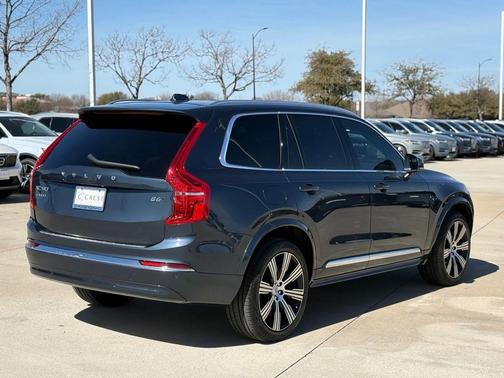 2024 Volvo XC90 B6 Plus Bright Theme