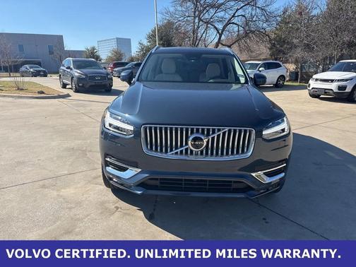 2024 Volvo XC90 B6 Plus Bright Theme