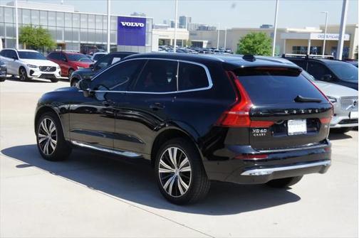 2022 Volvo XC60 B6 Inscription