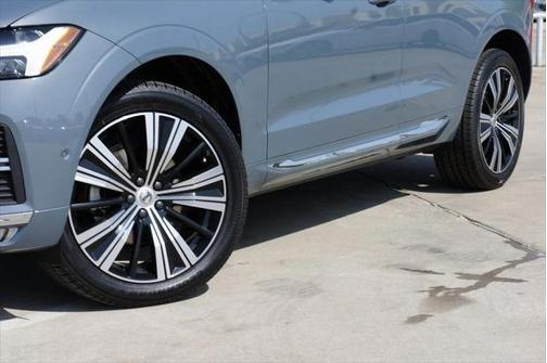 2022 Volvo XC60 B5 Inscription