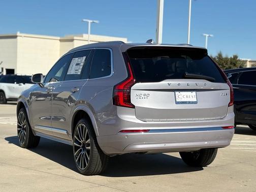 2026 Volvo XC90 B6 Plus 6-Seater
