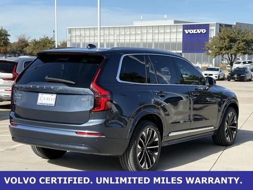 2025 Volvo XC90 B6 Plus 7-Seater