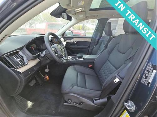 2025 Volvo XC90 B6 Plus 7-Seater