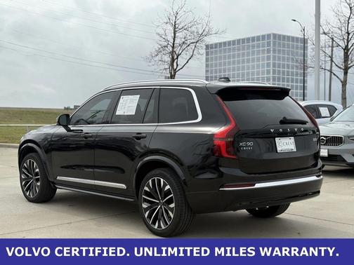 2025 Volvo XC90 Plus